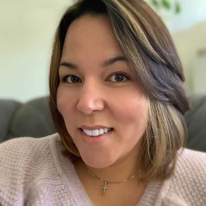 Meet your Posher, Vivian